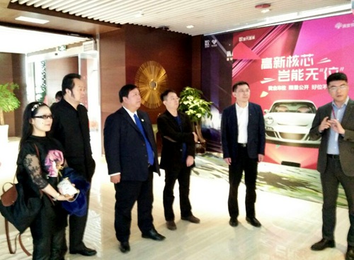 緊盯先進  追趕超越