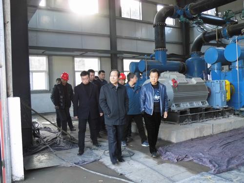 銅煤公司柴溝工地迎來銅川礦業(yè)公司黨委書記、執(zhí)行董事王蓬一行檢查指導(dǎo)工作