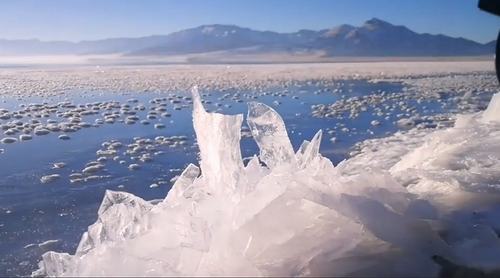 賽里木湖的冬天