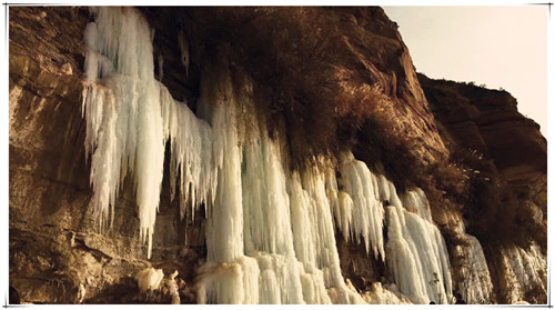 冬季到靖遠(yuǎn)看冰瀑