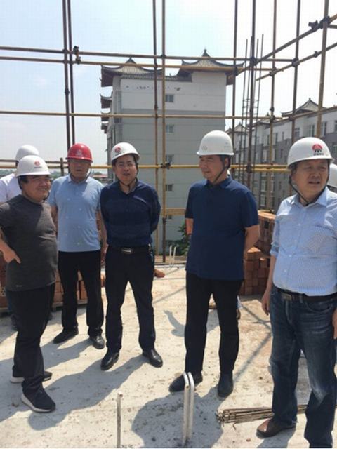 贠公法深入咸陽(yáng)分公司、天工公司、路橋分公司、澄合分公司工地檢查指導(dǎo)安全工作