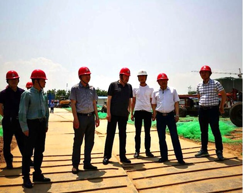 大秦置業(yè)公司聯(lián)合銅煤公司檢查藍(lán)山水岸項(xiàng)目