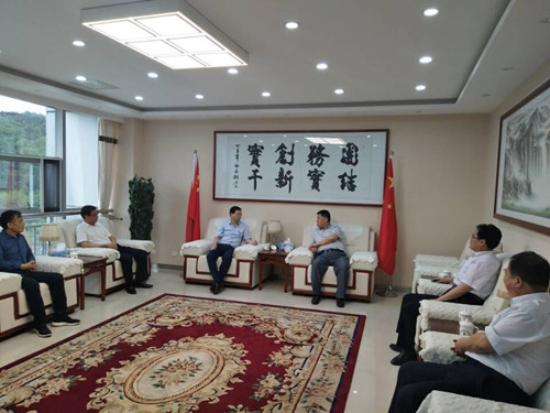 司正林、王寧一行到建莊礦業(yè)進(jìn)行座談交流