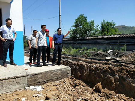 大佛寺礦領導蒞臨陜煤建設天工公司機電安裝一部施工現(xiàn)場指導工作