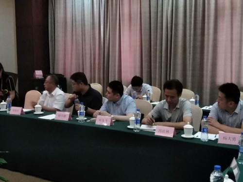 陜煤建設(shè)天工公司參加榆林合力產(chǎn)業(yè)扶貧開發(fā)公司紅棗深加工項(xiàng)目推進(jìn)會(huì)