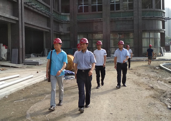 侯本英深入陜煤建設安康、漢中施工工地檢查指導工作