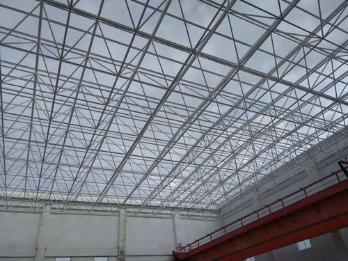 陜煤建設韓城分公司土建十項目部小保當選煤廠最終篩分車間工程屋面網(wǎng)架順利安裝完畢