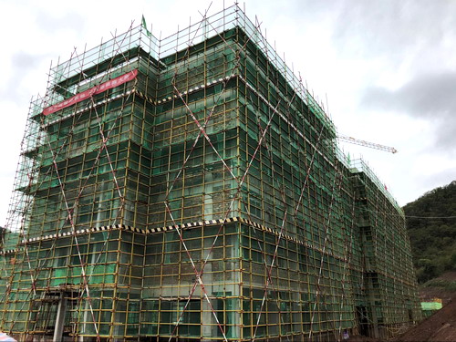 陜煤建設(shè)銅川分公司：冶坪煤礦單身宿舍項目順利通過主體驗收