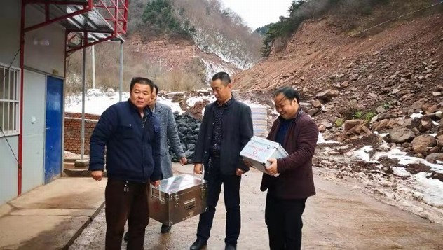 陜煤建設(shè)礦建三公司“寶箱”送一線