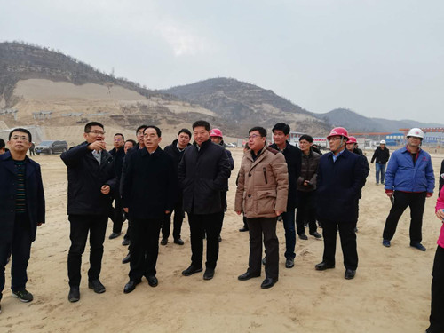 陜西省國(guó)資委、陜煤集團(tuán)領(lǐng)導(dǎo)蒞臨天工公司項(xiàng)目檢查工作