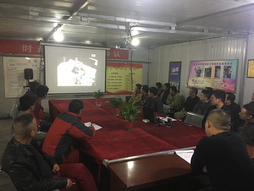 陜煤建設(shè)機(jī)電安裝公司曹家灘項(xiàng)目部“學(xué)案例，除隱患”促安全