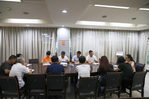 陜煤建設(shè)路橋分公司召開對(duì)照黨章黨規(guī)找差距暨檢視問題專題會(huì)