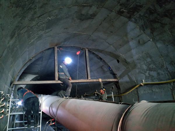 陜煤建設(shè)礦建二公司:硬隊(duì)伍啃下“硬骨頭”