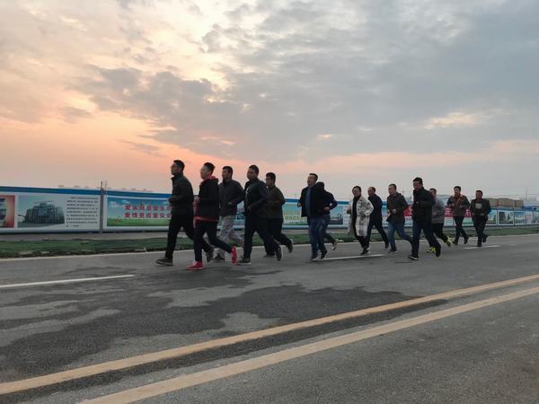 讓我們一起打造培養(yǎng)團(tuán)隊(duì)狼文化！