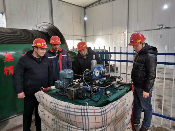 陜煤建設(shè)礦建二公司車村項(xiàng)目部緊鑼密鼓打響百日安全收尾戰(zhàn)