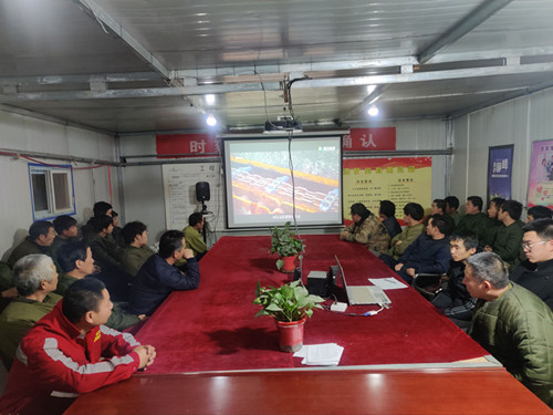 陜煤建設(shè)機(jī)電安裝公司曹家灘項(xiàng)目部多舉措確?！傲汶[患”