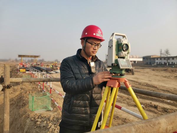 用奮斗成就青春夢想