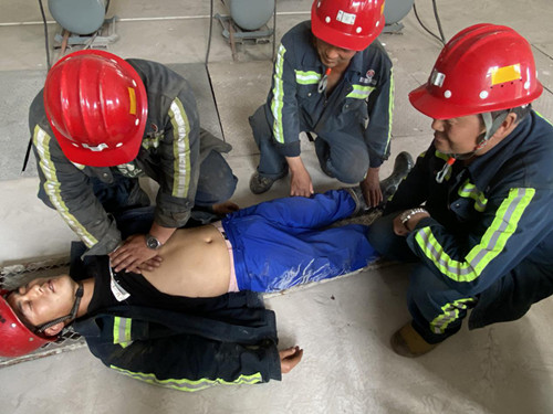 陜煤建設(shè)機(jī)電安裝公司開展應(yīng)急演練活動