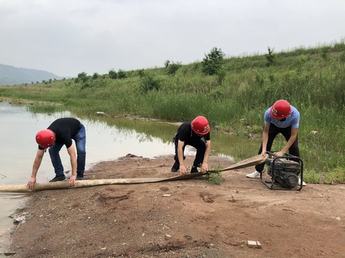 陜煤建設(shè)路橋分公司彬長(zhǎng)項(xiàng)目開(kāi)展“雨季三防”應(yīng)急演練