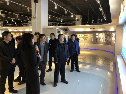 寧興剛、趙敬凱一行赴鄂爾多斯國(guó)家高新區(qū)考察項(xiàng)目