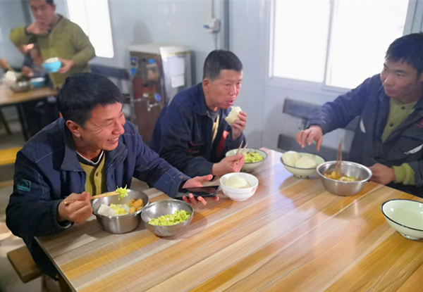 陜煤建設(shè)礦建三公司：關(guān)注“兩堂一舍”，為職工創(chuàng)建溫馨家園