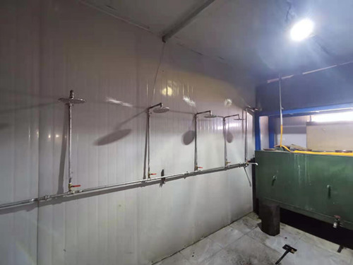 陜煤建設(shè)機(jī)電安裝公司神府項(xiàng)目部傾心打造“溫暖澡堂”