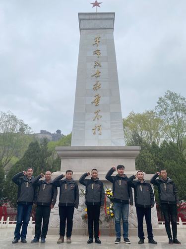 陜煤建設銅煤公司第十六項目部黨支部開展“解讀紅色記憶，汲取紅色力量，勇?lián)鷷r代使命”主題黨日活動