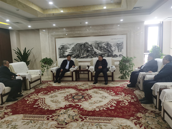 寧興剛、王寧到渭南城投公司交流洽談