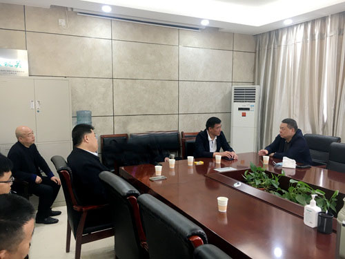 寧興剛、王寧在渭南梅園新村項目調(diào)研