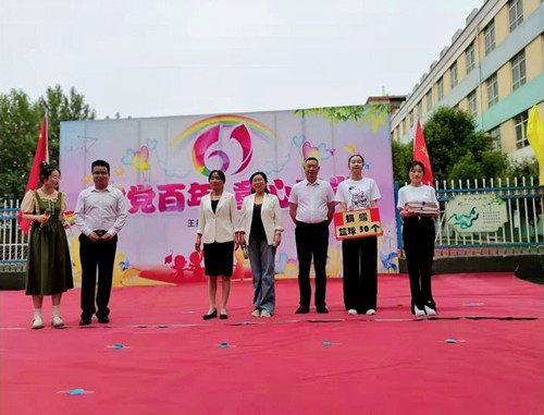 陜煤建設(shè)機(jī)電安裝公司開展“情暖童心”捐贈活動