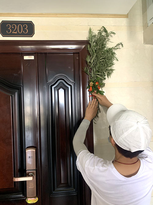 陜煤建設(shè)公司開展“艾葉飄香、情滿端午”活動