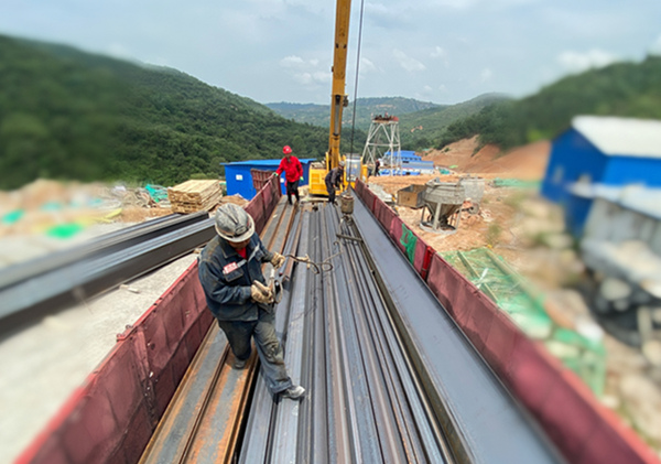 陜煤建設(shè)礦建三公司崔木項目部：立秋不見秋，高溫下繼續(xù)堅守