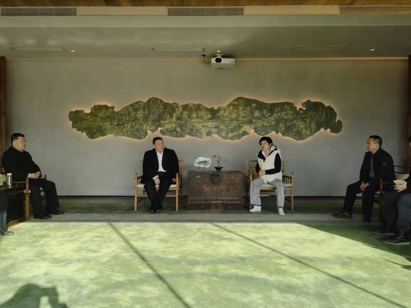 寧興剛、王寧到天朗控股集團(tuán)開展合作交流