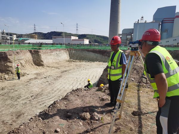 陜煤建設(shè)天工公司施工前沿以高溫“烤”驗(yàn)，“暑”寫勞動(dòng)畫卷