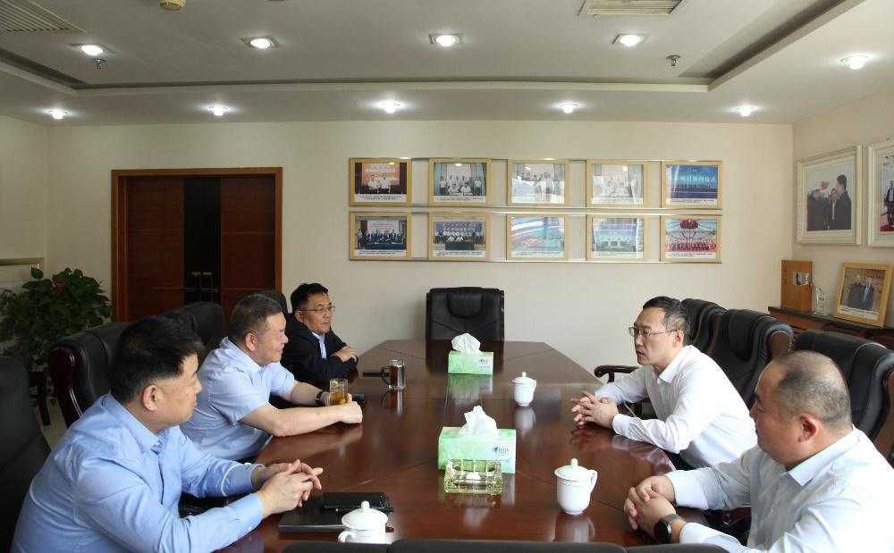 延安旅游集團黨委書記、董事長薛恩宇一行到陜煤建設(shè)座談交流