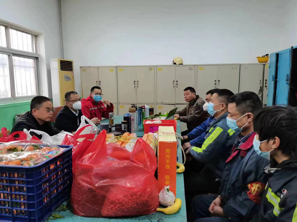 陜煤建設(shè)機電安裝公司新春走基層 慰問暖人心