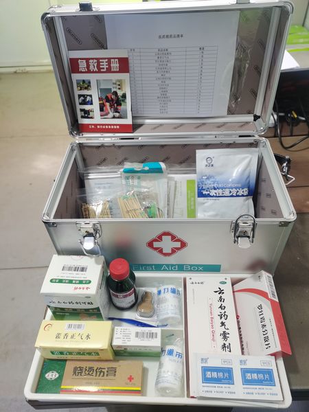 陜煤建設(shè)天工公司土建十部：小藥箱 細微情  傳大愛