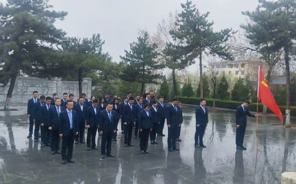 陜煤建設(shè)榆林公司：緬懷革命先烈 致敬時代英雄