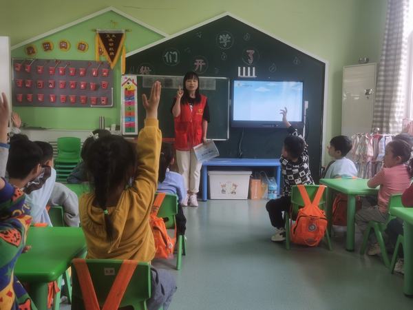 陜煤建設銅煤公司：文明活動進校園 點亮志愿新“食”尚