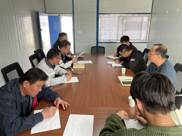 陜煤建設(shè)天工公司新疆第一項目部：靶心向內(nèi)挖潛力，開足馬力搞建設(shè)