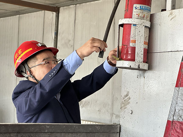 陜煤建設(shè)機電安裝公司：排查機電設(shè)備隱患保安全