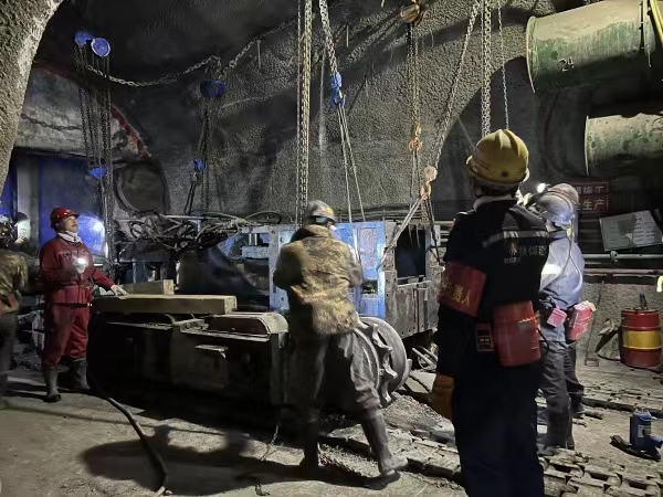 陜煤建設礦建三公司：緊盯安全小細節(jié) 構筑班組“大安全”