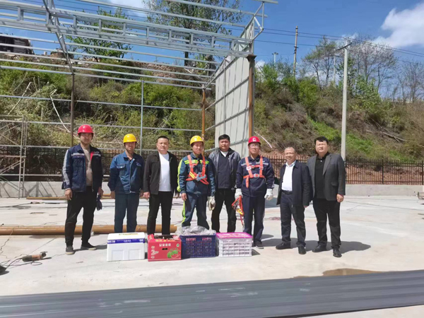 進(jìn)一線鼓干勁 關(guān)懷慰問(wèn)暖人心