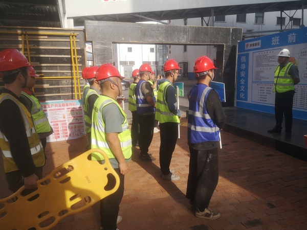 陜煤建設銅煤公司觸電演練進行時！