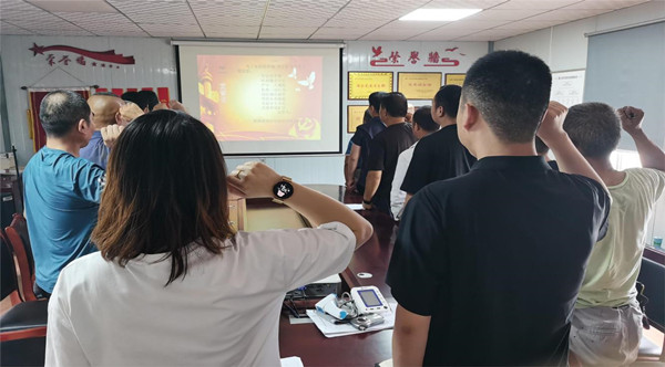 陜煤建設(shè)漢中分公司第五項(xiàng)目部：“軟硬”兼施防火災(zāi)，夏季安全記心間