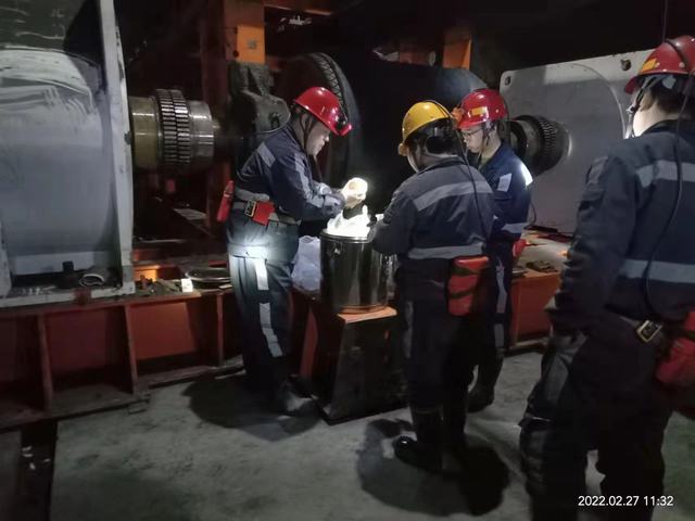 陜煤建設(shè)韓城分公司踐行“四個倡導”見實效之倡導做一名創(chuàng)新型實干型管理者