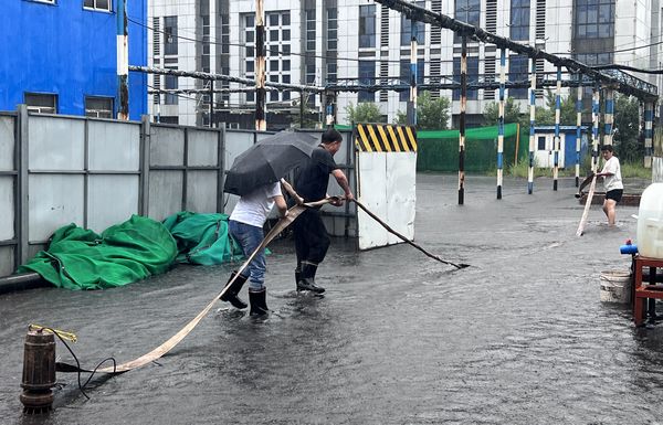 陜煤建設(shè)天工公司安裝一部 聞“汛”而動 全力做好抗洪搶險工作