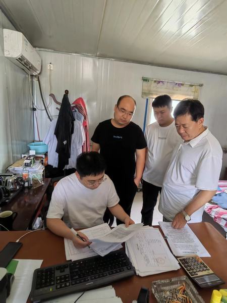 陜煤建設煤礦運營服務分公司：念好黨員干部“四字經(jīng)”  唱響紅色引領(lǐng)安全弦