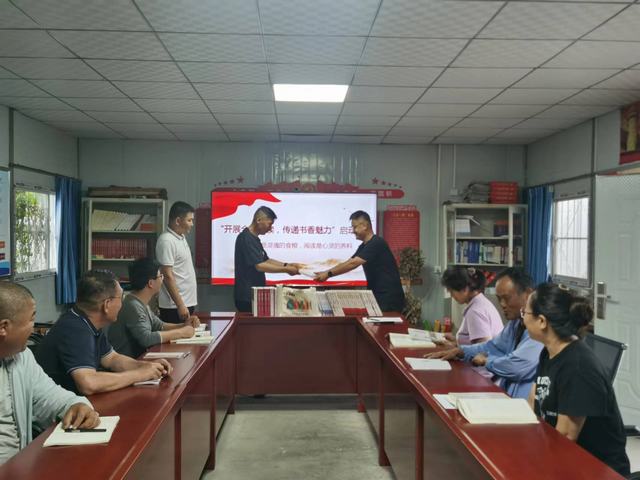 陜煤建設韓城分公司土建十二項目部：“四色閱讀”點亮讀書燈，讓生活溢滿書香