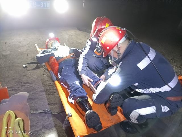 陜煤建設(shè)韓城分公司張家峁項(xiàng)目部抓好黃金期念好安全生產(chǎn)“三字經(jīng)”